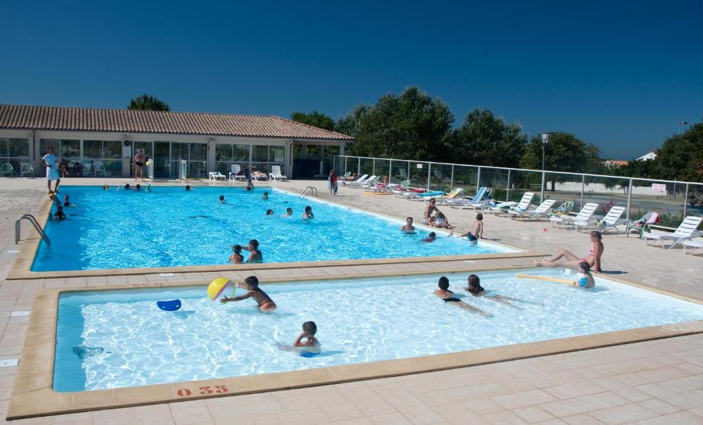 Azureva Fouras Aparthotel Buitenkant foto